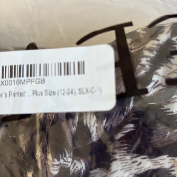 NWT [EEVEE] Plus Leopard Buttery Soft Stretch Leggings - Womens Size Fits 12-24 - Picture 5 of 5